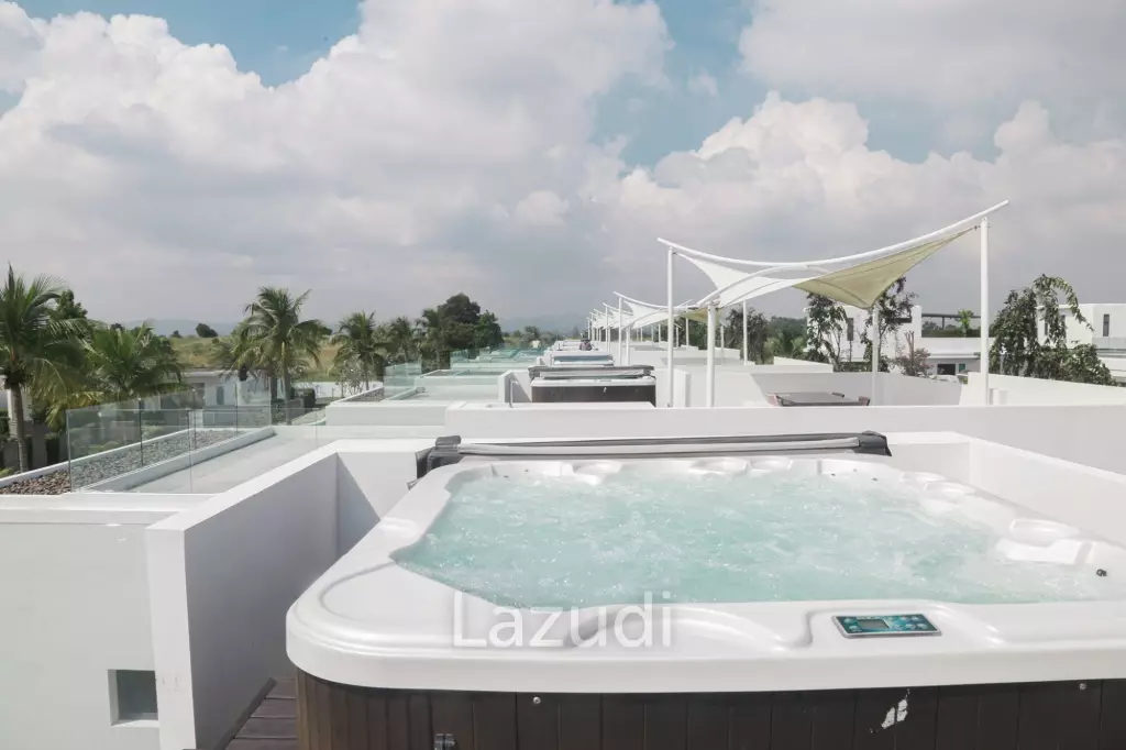 1 Bedroom with Rooftop and Private Jacuzzi