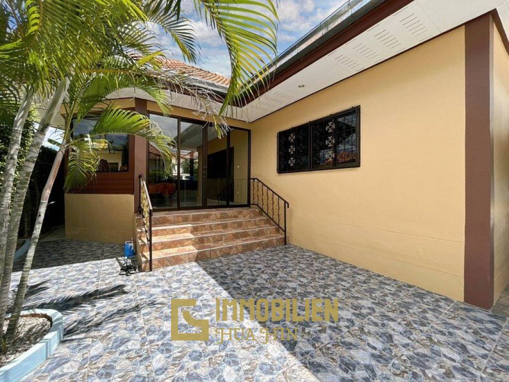 Well Maintain 3 Bedroom Pool Villa On Soi 6