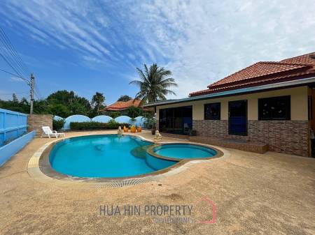 Well Maintain 3 Bedroom Pool Villa On Soi 6