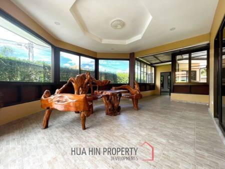 Well Maintain 3 Bedroom Pool Villa On Soi 6