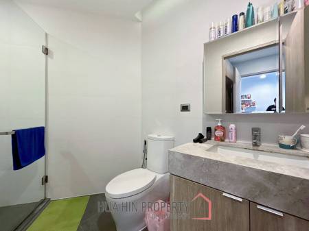 The Pine : 1 Bedroom Condo For Sale