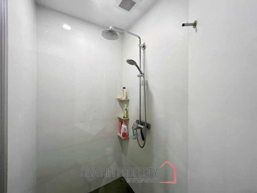 The Pine : 1 Bedroom Condo For Sale