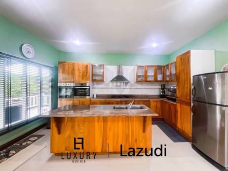 Stand Alone 5 Bedrooms Villa Near Palm Hill Golf Course