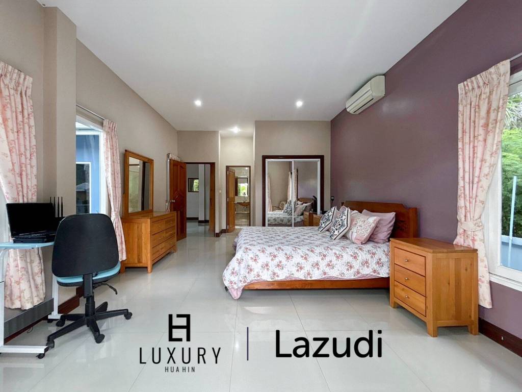 Stand Alone 5 Bedrooms Villa Near Palm Hill Golf Course