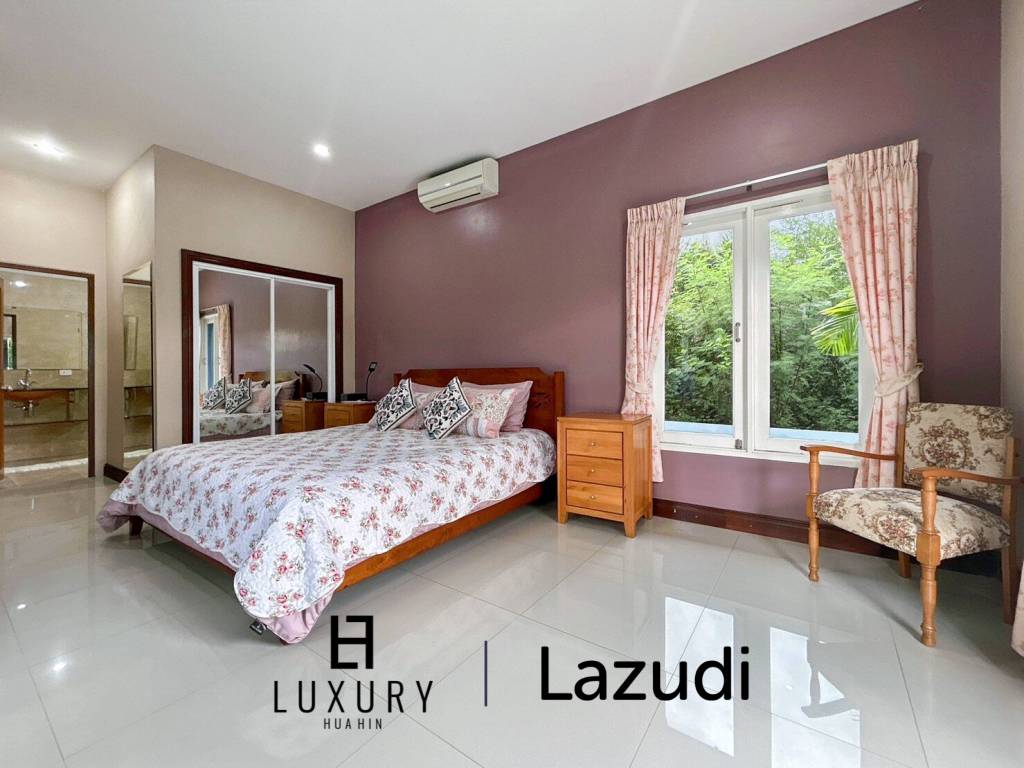 Stand Alone 5 Bedrooms Villa Near Palm Hill Golf Course