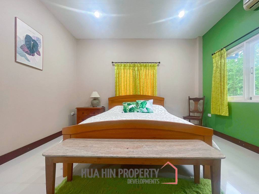 Stand Alone 5 Bedrooms Villa Near Palm Hill Golf Course