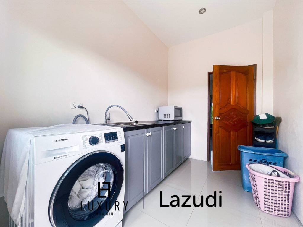 Stand Alone 5 Bedrooms Villa Near Palm Hill Golf Course