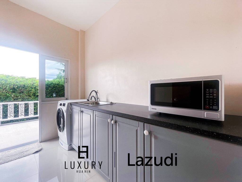 Stand Alone 5 Bedrooms Villa Near Palm Hill Golf Course