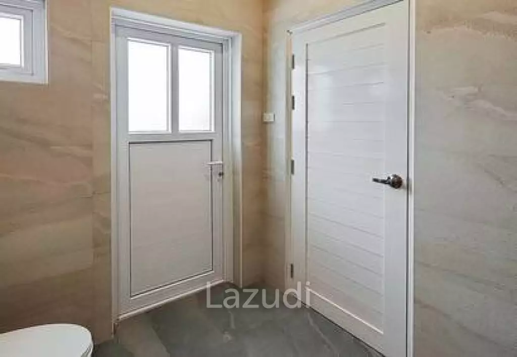 Oasis Villas 4 Bed 4 Bath Peaceful and Beautiful