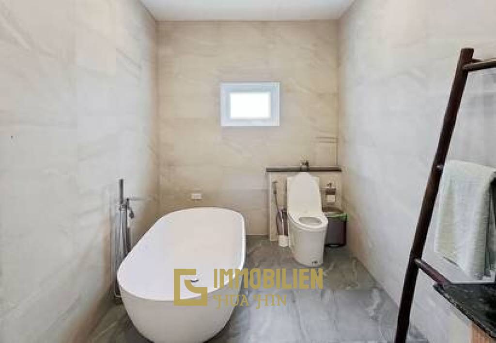 790 metro cuadrado 4 ` 4 Baño Villa de Alquiler