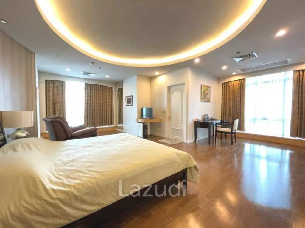 3 Bed 4 Bath 235 SQ.M Baan Sathorn Chaopraya