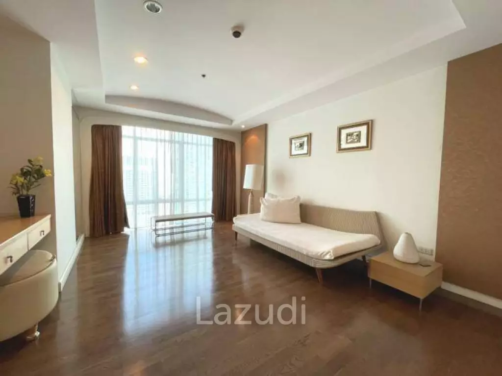 3 Bed 4 Bath 235 SQ.M Baan Sathorn Chaopraya