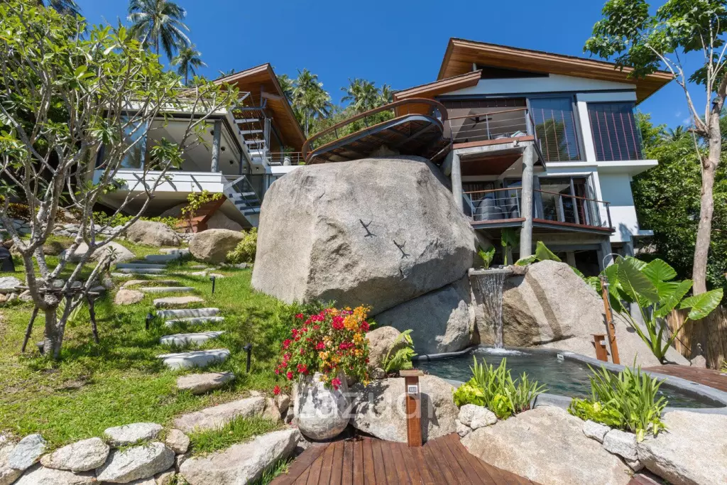 Unique Luxury Villa on Forested Hillside