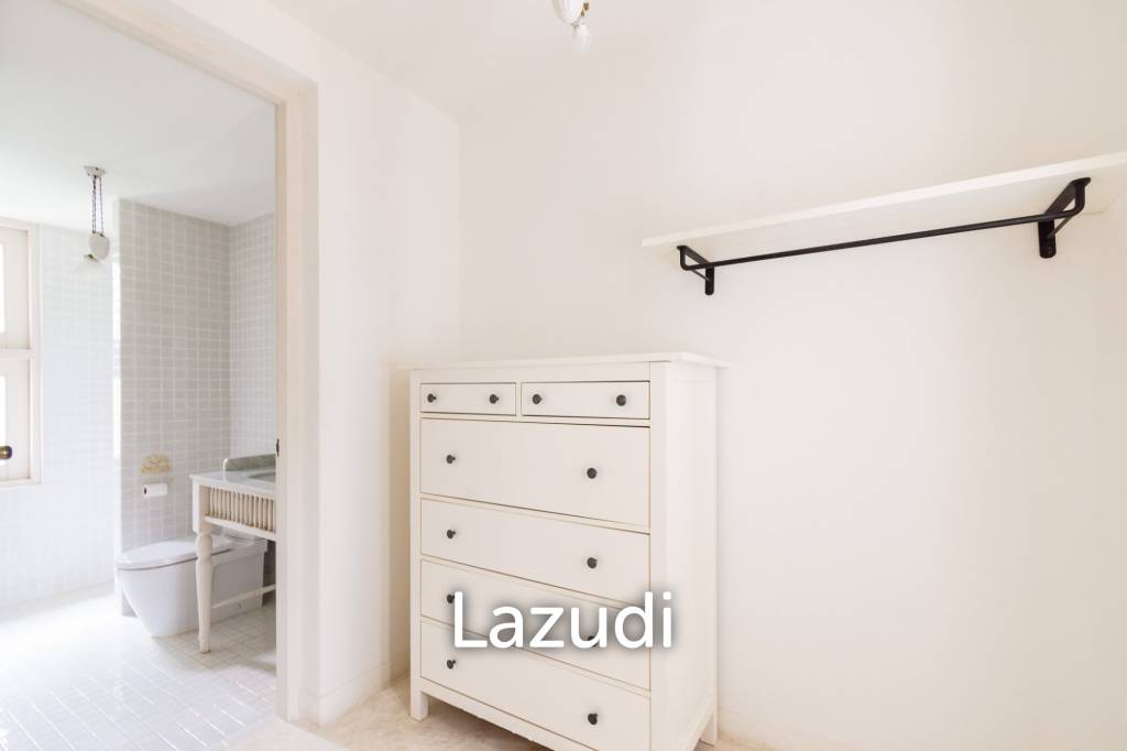 700 Sqm 3 Bed House For Sale