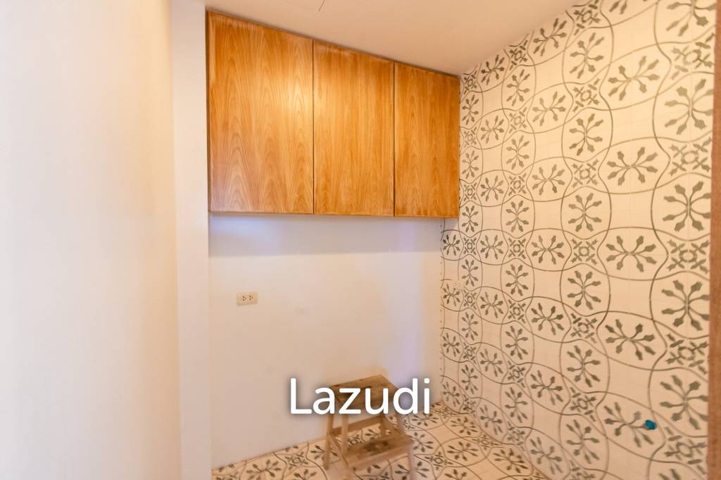 700 Sqm 3 Bed House For Sale