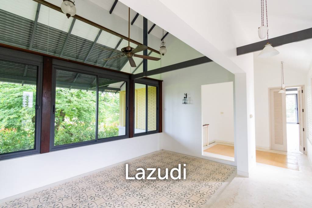 700 Sqm 3 Bed House For Sale