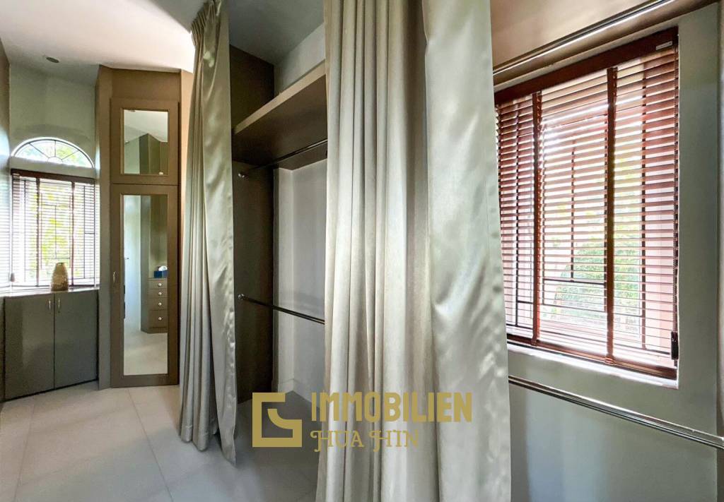 1,600 m² 3 Chambre 3 Salle de bain Villa Pour Louer