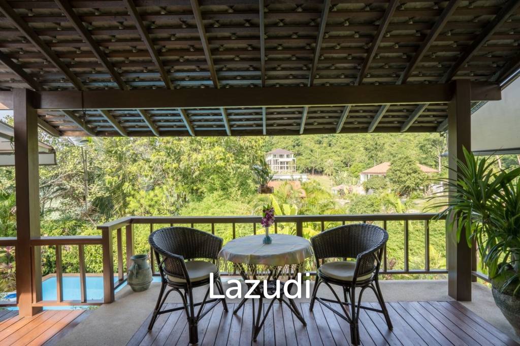 Charming Traditional Villa in Serene Bang Por