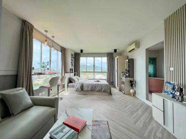 Stylish 1 Bed Condo With Great Views Of Phuket