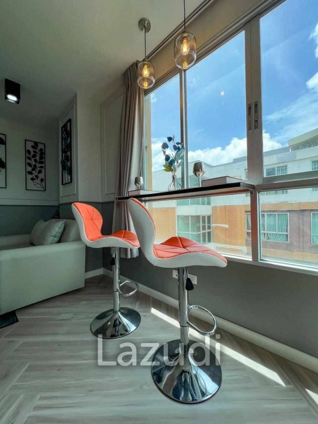 Stylish 1 Bed Condo With Great Views Of Phuket