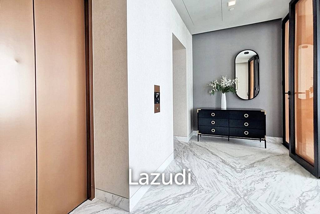 2 Bed 3 Bath 125 SQ.M The Monument Thong Lo