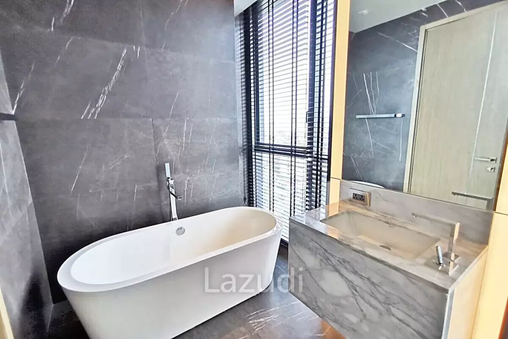 2 Bed 3 Bath 125 SQ.M The Monument Thong Lo