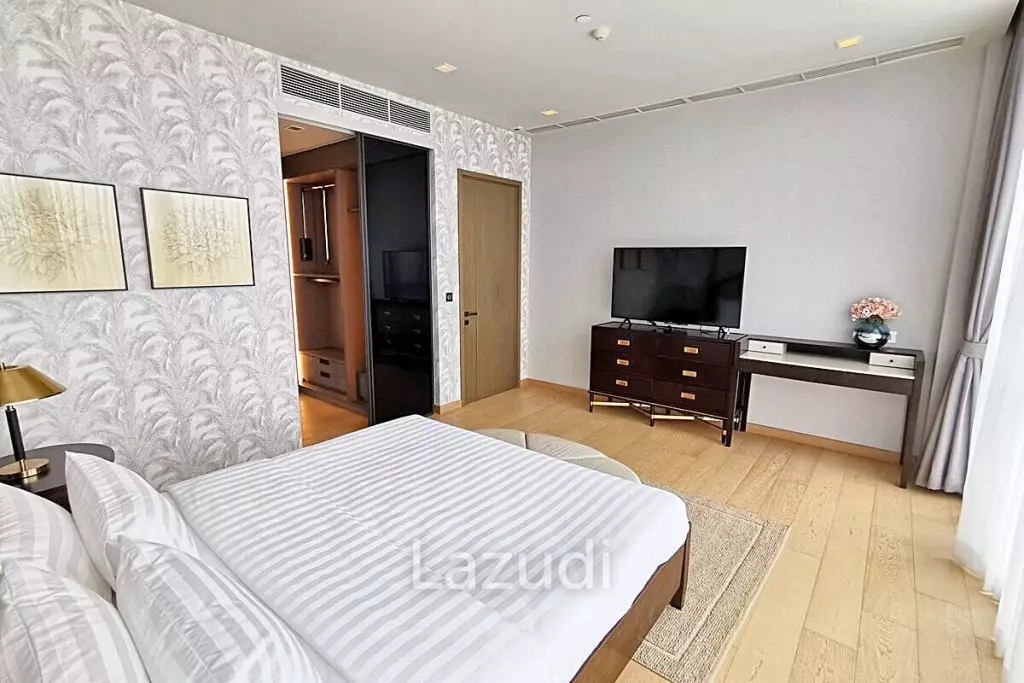 2 Bed 3 Bath 125 SQ.M The Monument Thong Lo