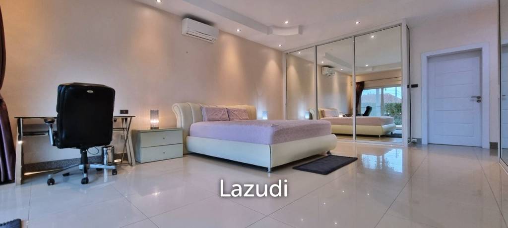 4 Bedrooms 4 Bathrooms 500 SQ.M. Miami Villa