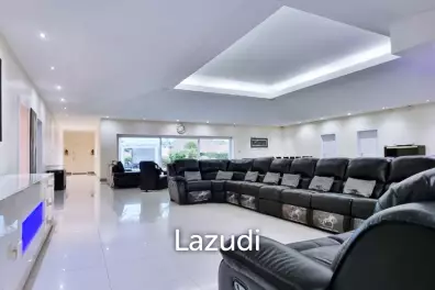 4 Bedrooms 4 Bathrooms 500 SQ.M. Miami Villa