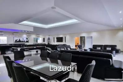 4 Bedrooms 4 Bathrooms 500 SQ.M. Miami Villa