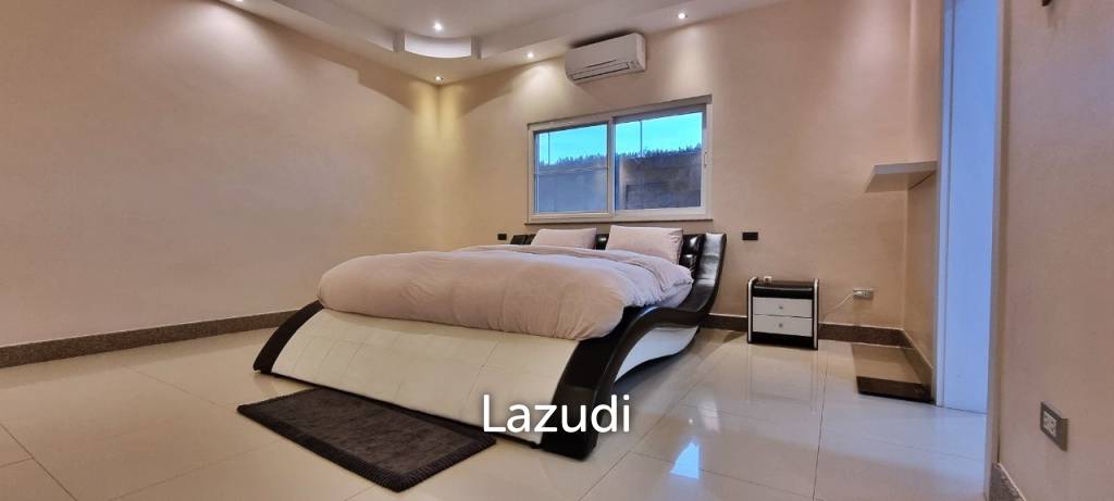 4 Bedrooms 4 Bathrooms 500 SQ.M. Miami Villa