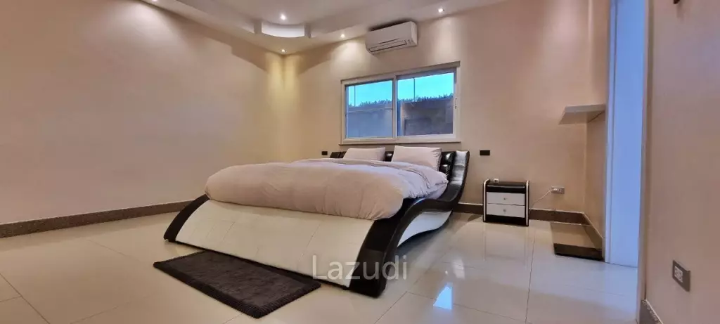 4 Bedrooms 4 Bathrooms 500 SQ.M. Miami Villa