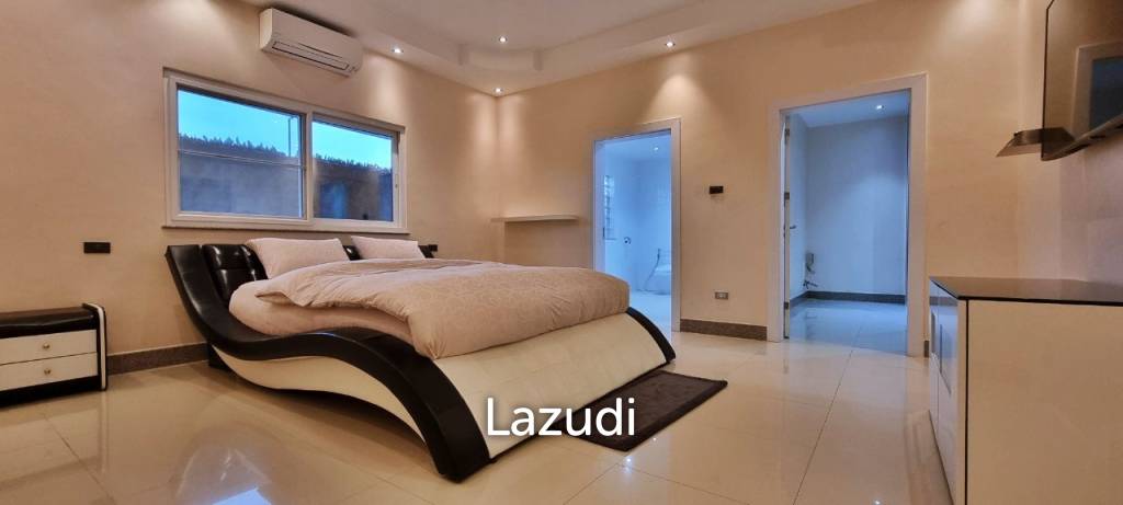4 Bedrooms 4 Bathrooms 500 SQ.M. Miami Villa