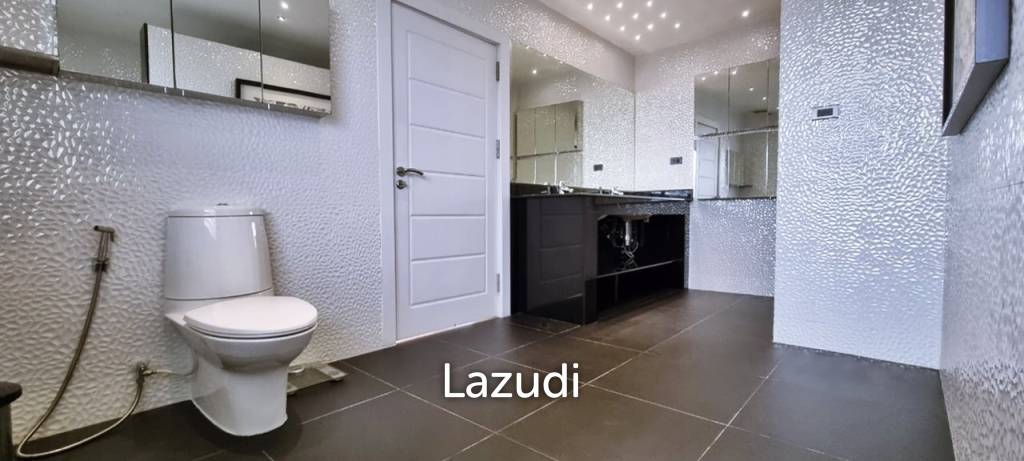 4 Bedrooms 4 Bathrooms 500 SQ.M. Miami Villa