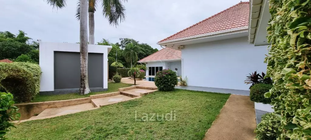 4 Bedrooms 4 Bathrooms 500 SQ.M. Miami Villa