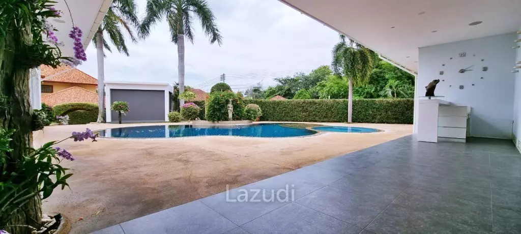4 Bedrooms 4 Bathrooms 500 SQ.M. Miami Villa