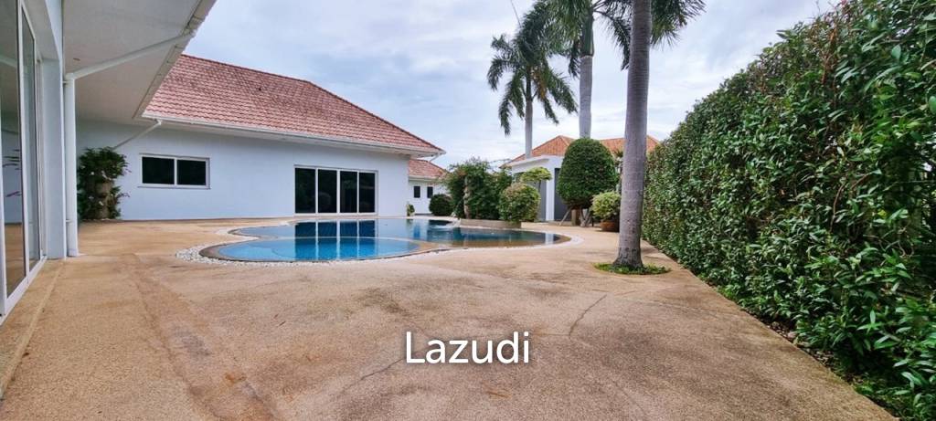 4 Bedrooms 4 Bathrooms 500 SQ.M. Miami Villa