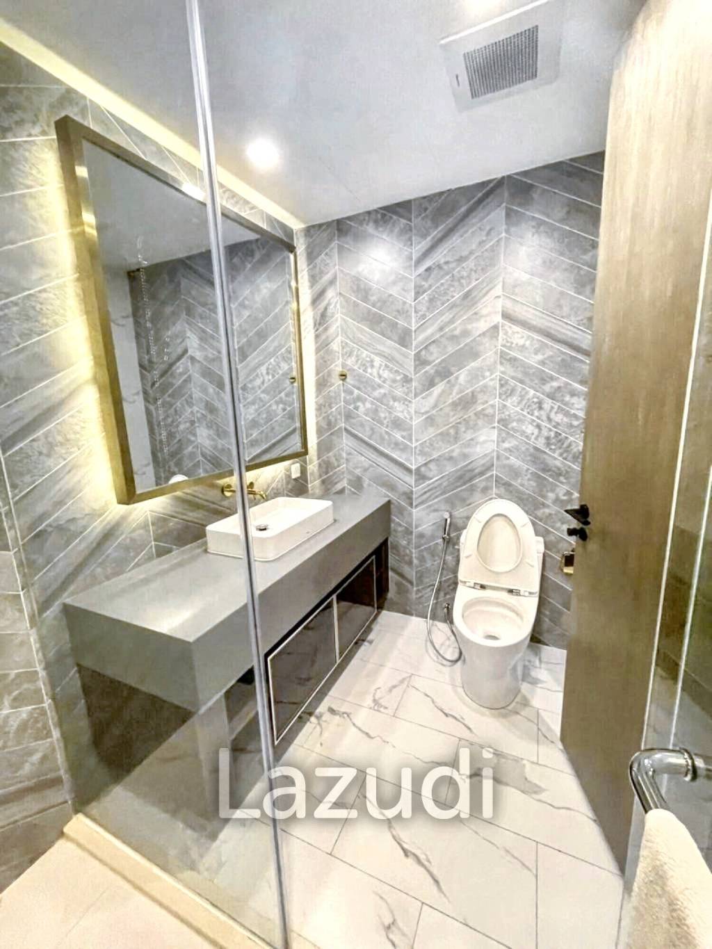 3 Bed 3 Bath 110 SQ.M Mieler Sukhumvit 40