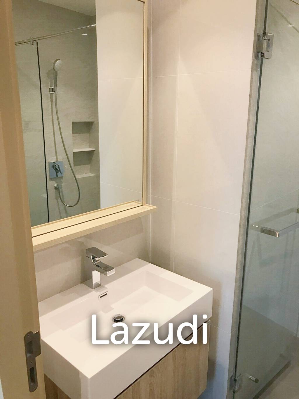 1 Bed 1 Bath 29 SQ.M MARU Ekkamai 2