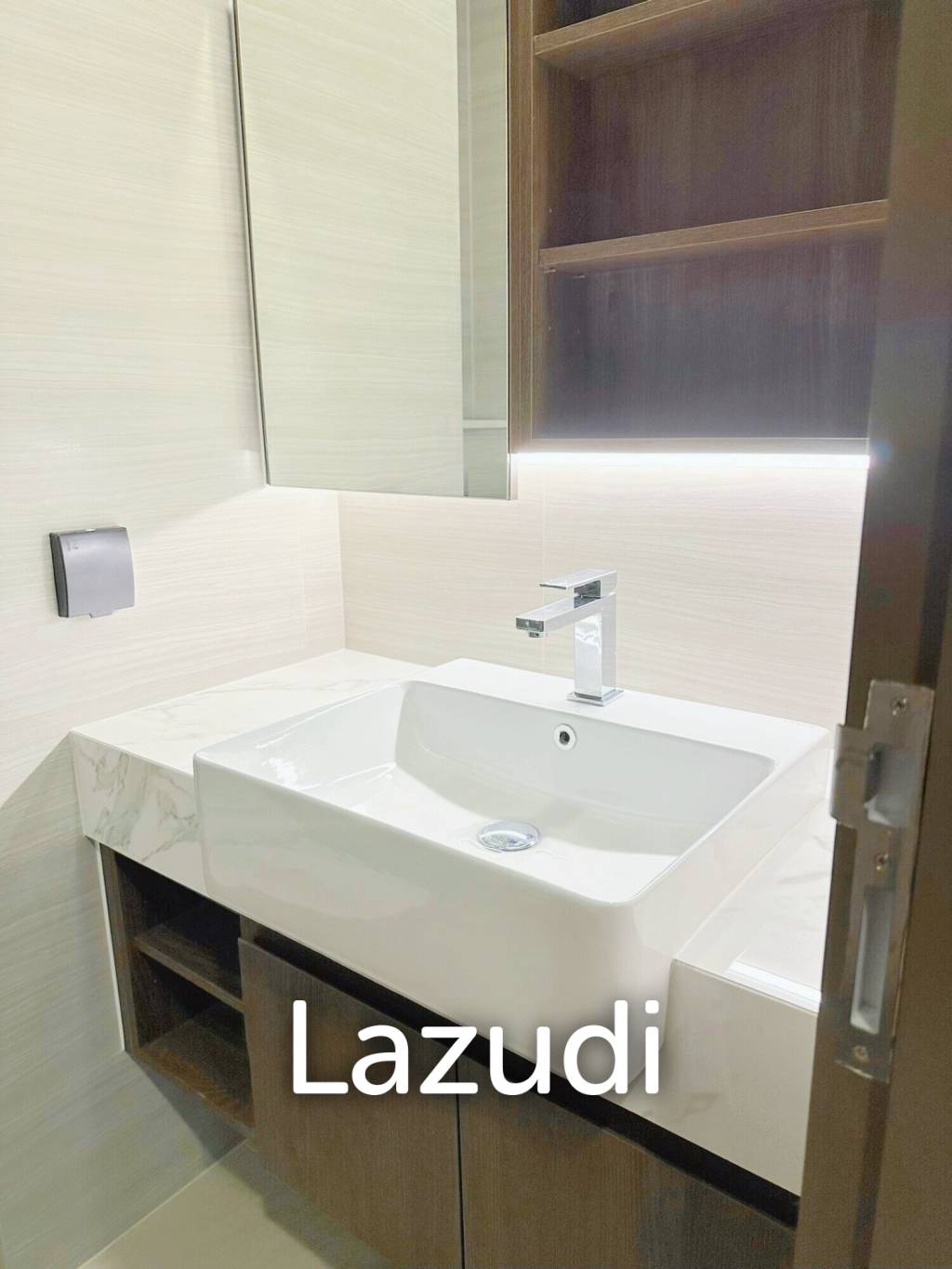 1 Bed 2 Bath 33 SQ.M Park Origin Thonglor