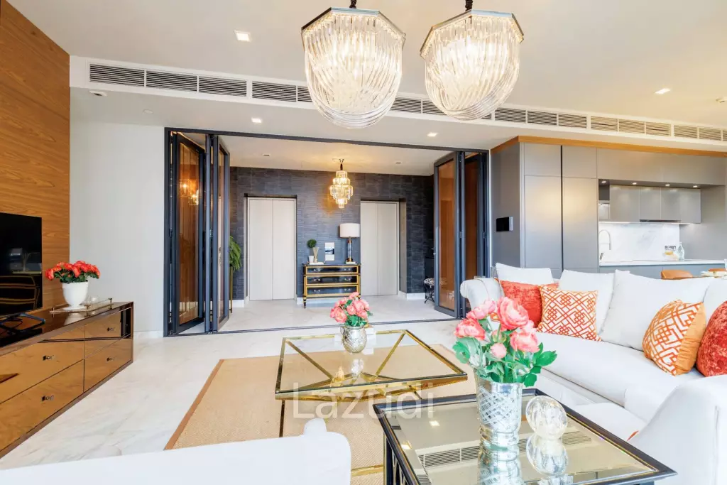 2 Bed 3 Bath 125 SQ.M The Monument Thong Lo