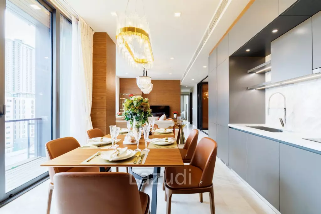 2 Bed 3 Bath 125 SQ.M The Monument Thong Lo