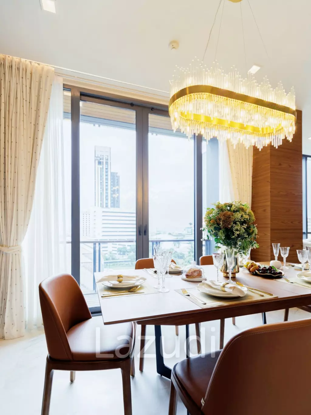 2 Bed 3 Bath 125 SQ.M The Monument Thong Lo