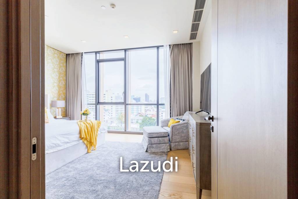 2 Bed 3 Bath 125 SQ.M The Monument Thong Lo