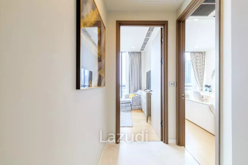 2 Bed 3 Bath 125 SQ.M The Monument Thong Lo