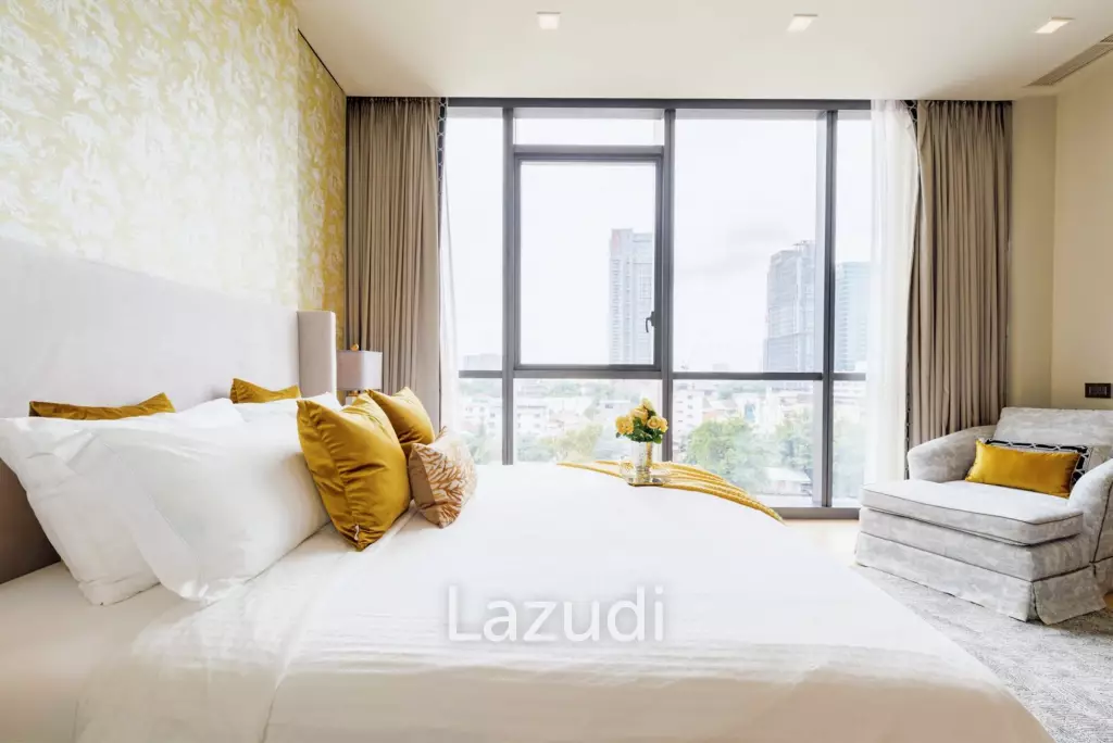 2 Bed 3 Bath 125 SQ.M The Monument Thong Lo