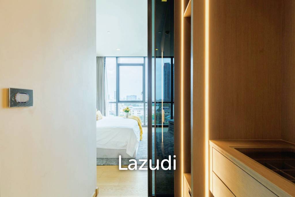 2 Bed 3 Bath 125 SQ.M The Monument Thong Lo