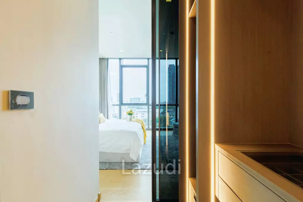 2 Bed 3 Bath 125 SQ.M The Monument Thong Lo