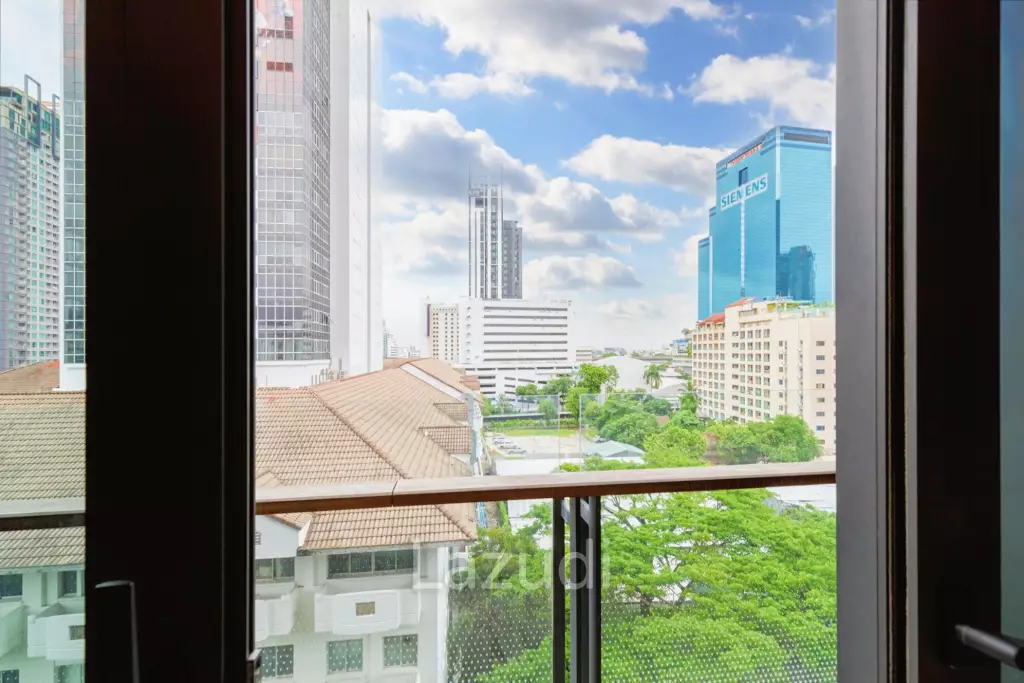2 Bed 3 Bath 125 SQ.M The Monument Thong Lo