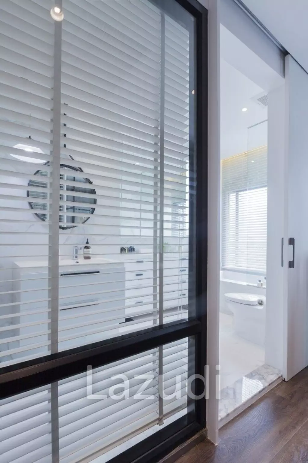1 Bedroom 1 Bathroom 79 SQ.M Noble Ora